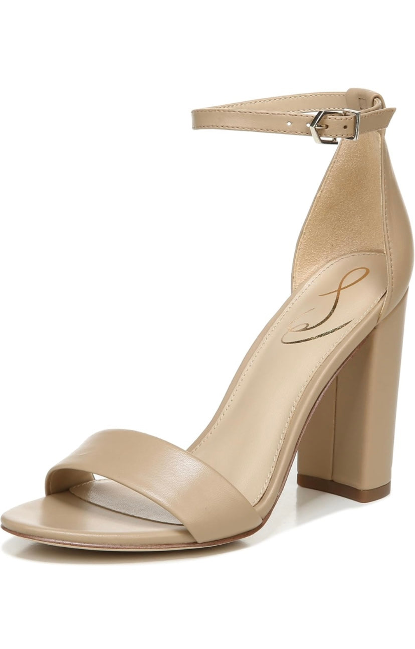 Retail Le$$ - Tan leather sandal