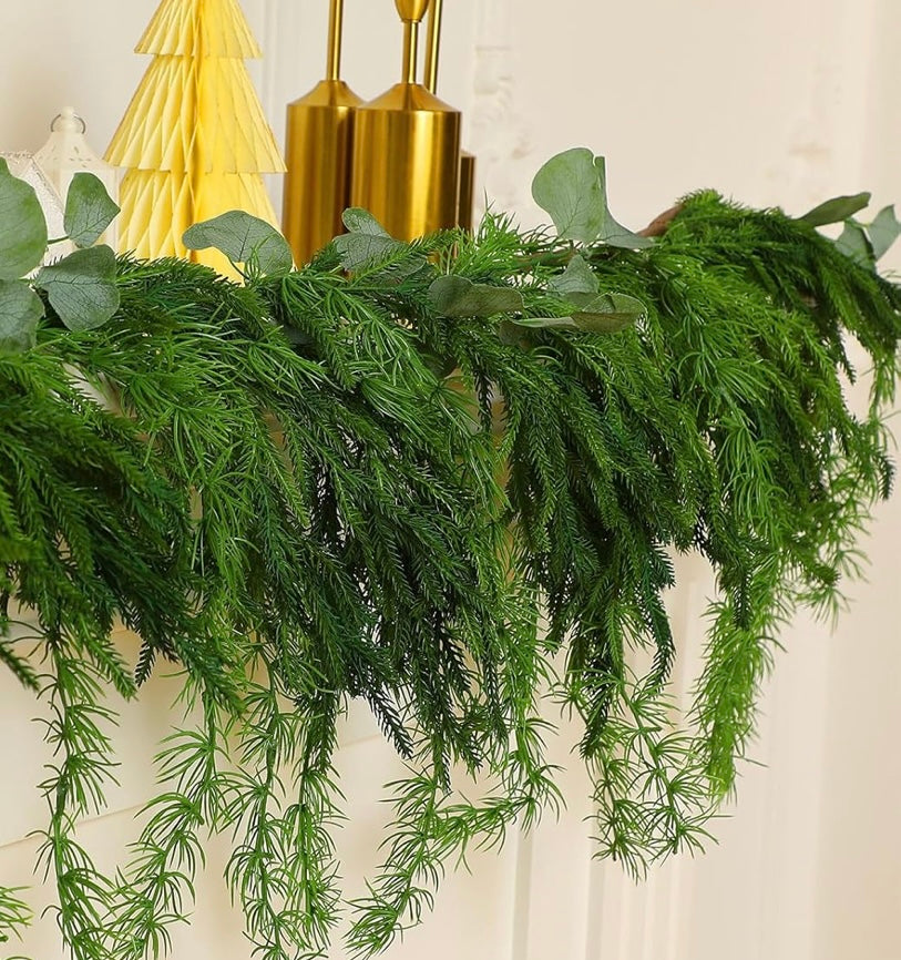 Retail Le$$ - 9 feet Christmas garland