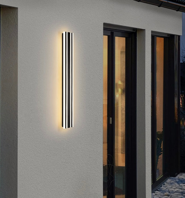 Retail Le$$-Black-outdoor-wall-light