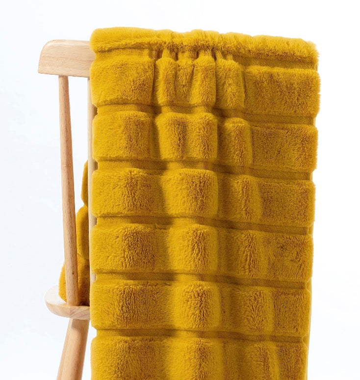 Cozy Faux Fur Throw